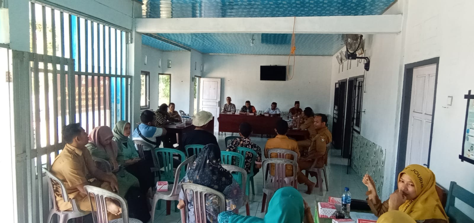 Rapat Desa tentang Keamanan dan Ketertiban di Lingkungan Warga