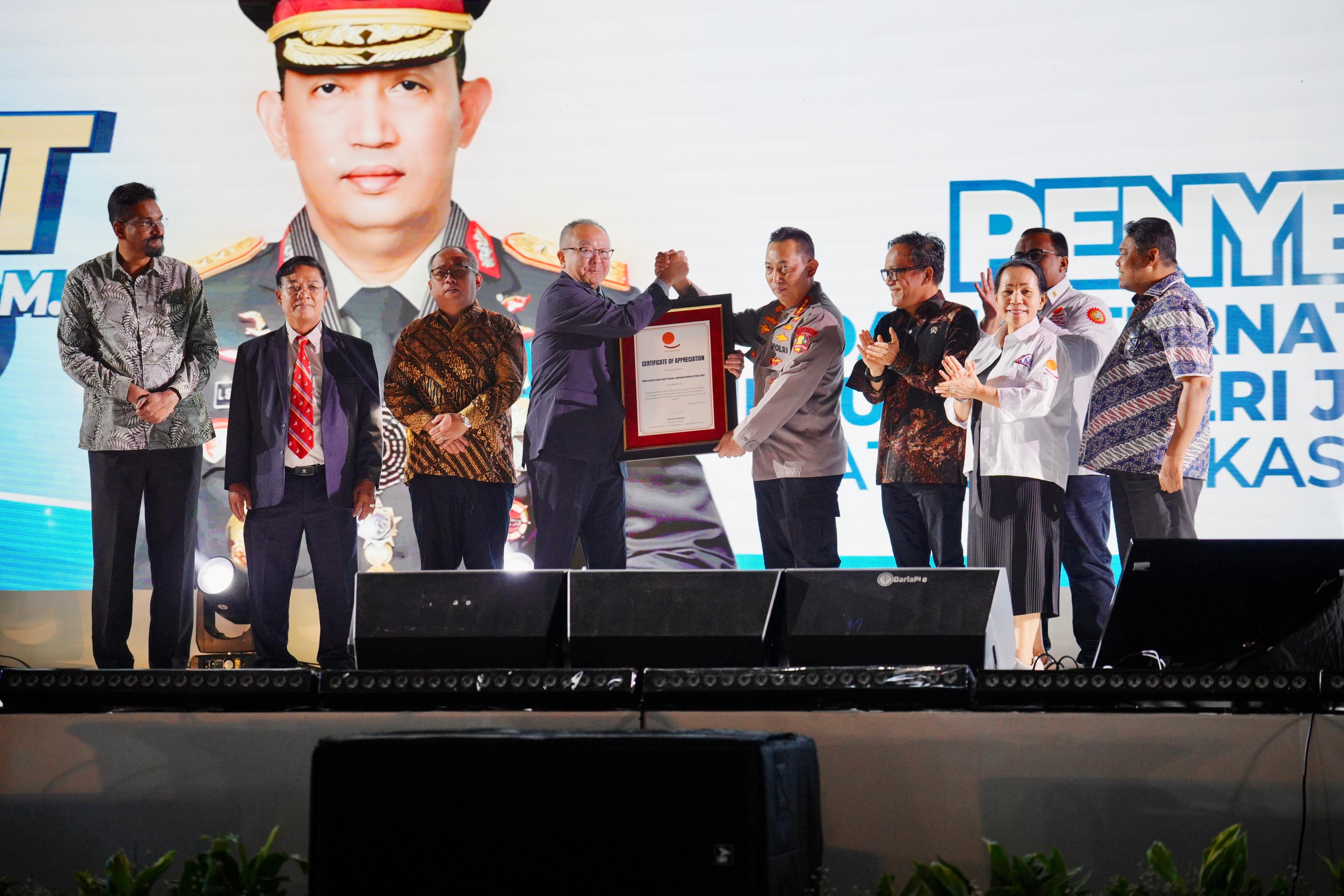 9c3ee771-b084-4ced-b468-c88dce1dd35d_2.jpg