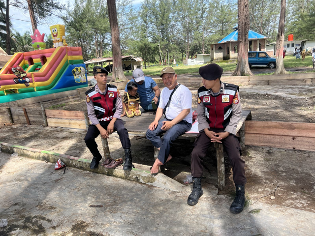 Pantai_Sedang.png