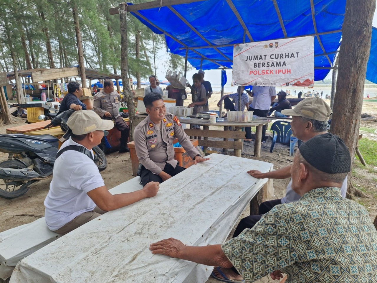 JUMAT CURHAT POLSEK IPUH 18 OKTOBER 2024