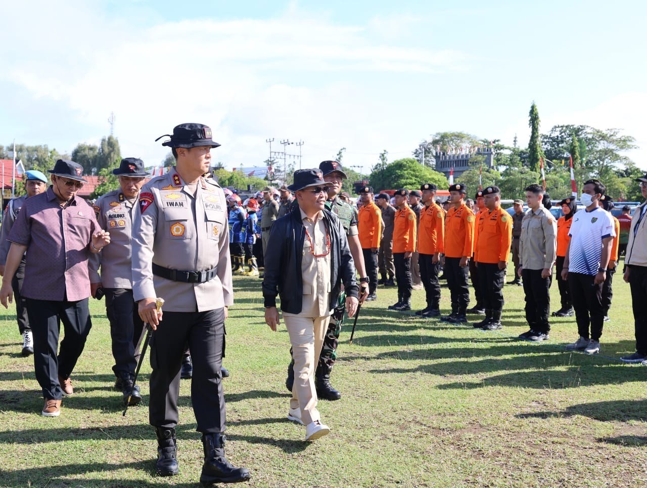 Siap Tanggulangi Karhutla Polda Kalteng Gelar Apel Kesiapsiagaan Personel dan Sarpras Bersama TNI da