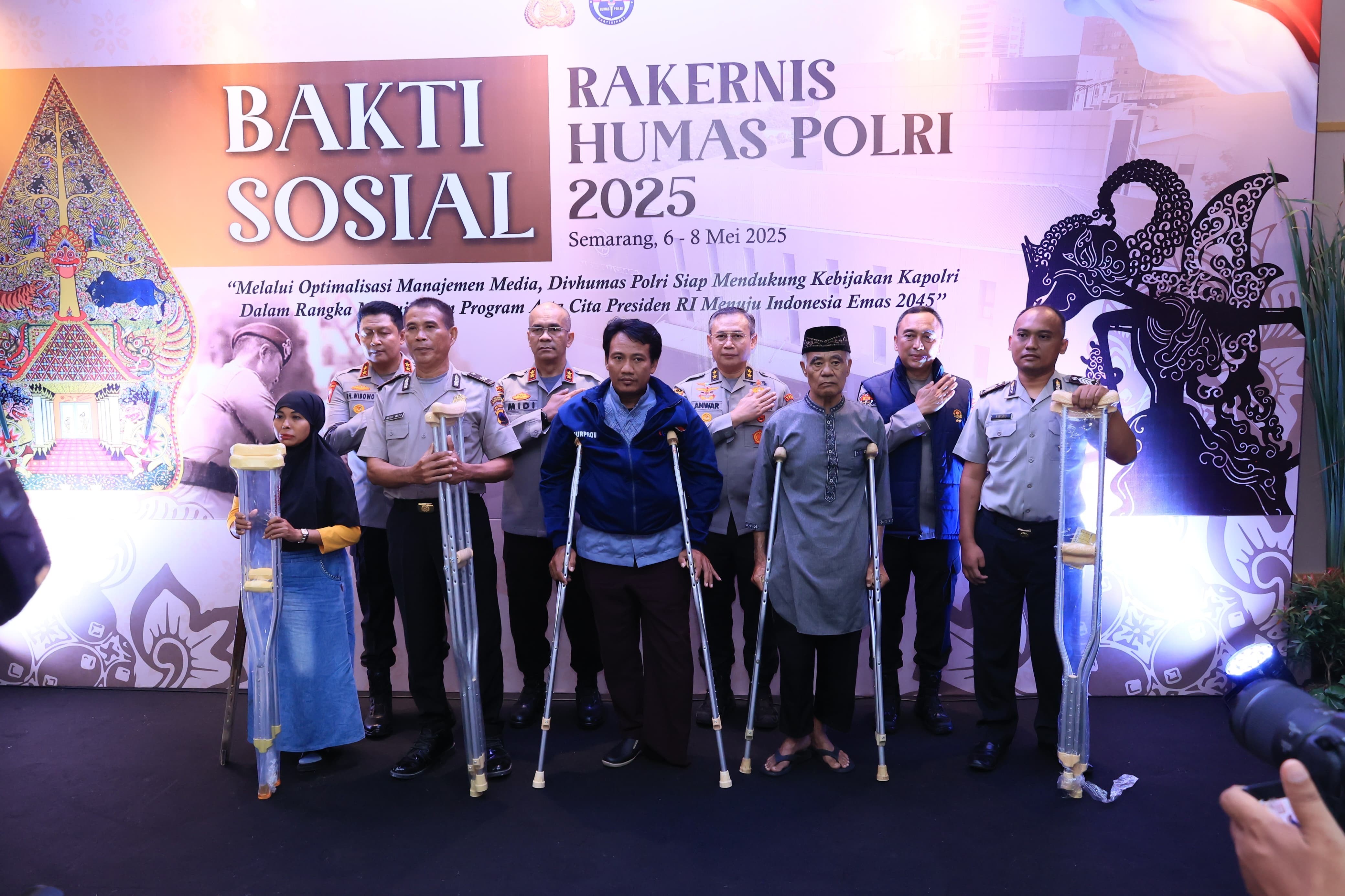 Rakernis Humas Polri 2025 Dibuka dengan Bakti Sosial dan Bakti Kesehatan di Akpol Semarang