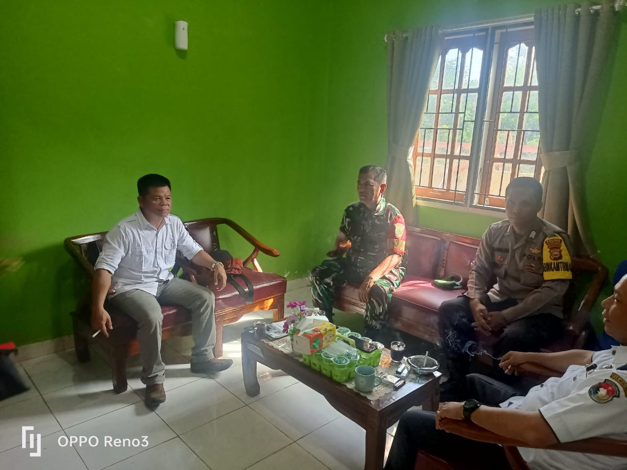 Bhabinkamtibmas polsek mukomuko utara laksanakan door to door system