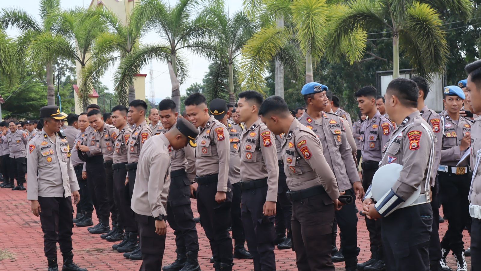 Wakapolres Mukomuko Gaktibplin Personil Polres Mukomuko Bersama PJU dan Propam.