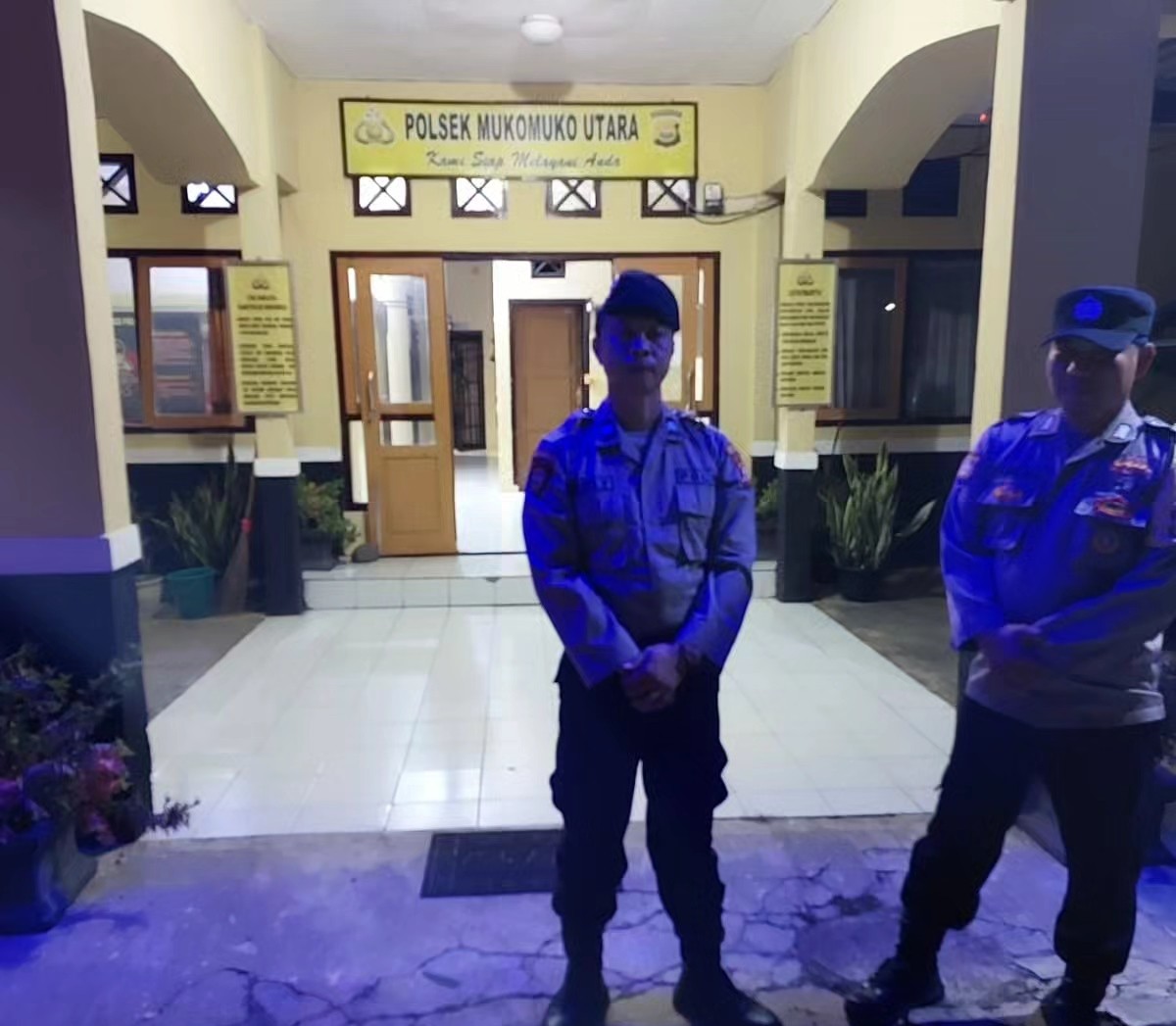 personil piket polsek mukomuko utara laksanakan patroli mako saat jam Rawan
