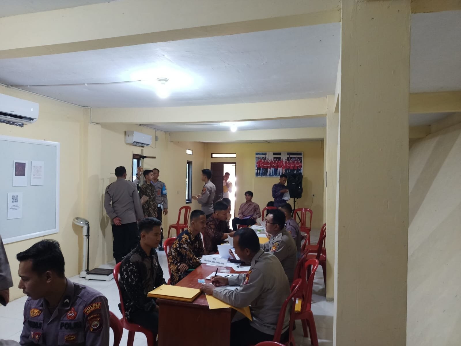 MASYARAKAT MUKOMUKO ANTUSIAS BERGABUNG MENJADI ANGGOTA POLRI TAHUN 2023