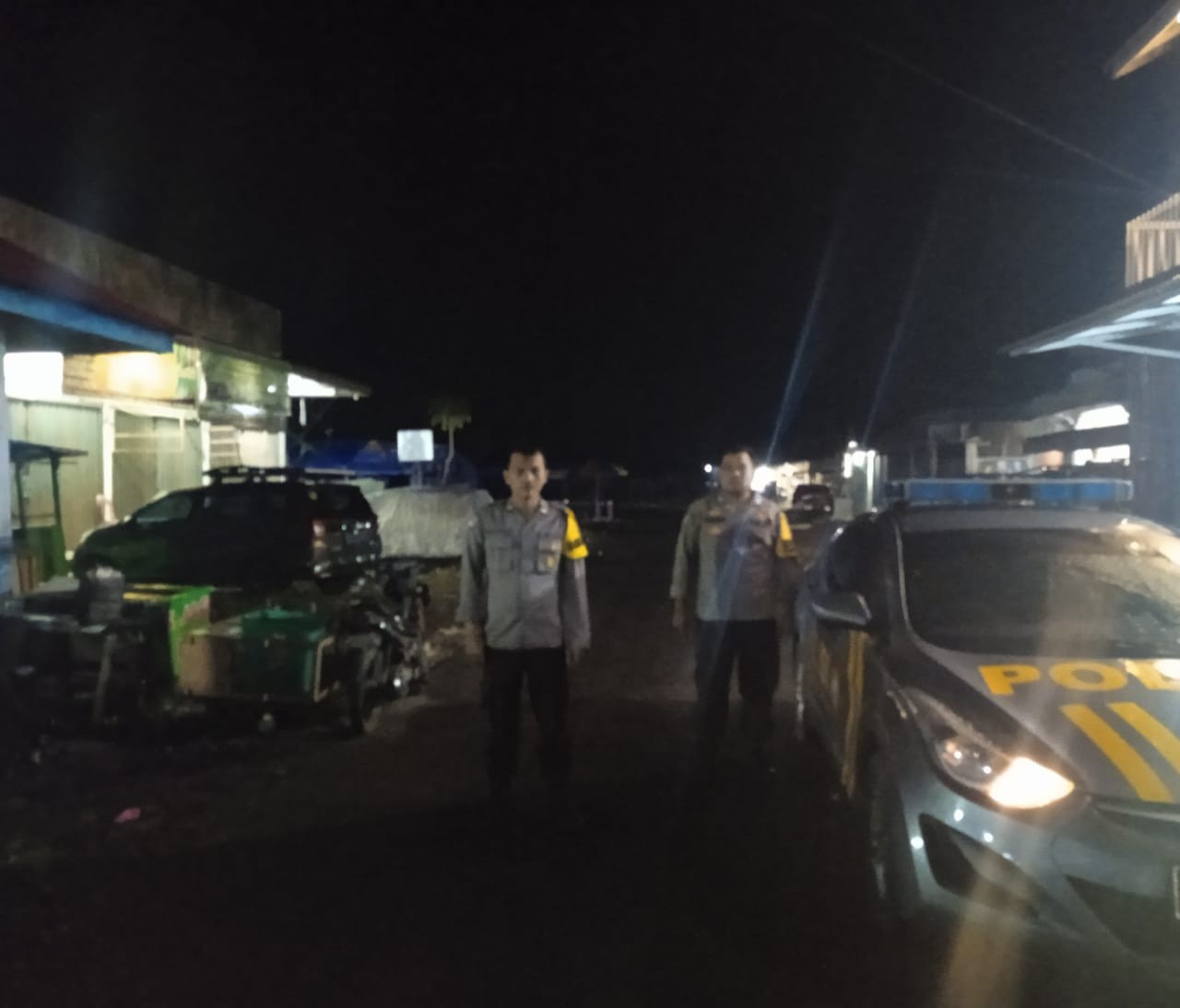 PATROLI SAHUR, POLSEK LUBUK PINANG WORO-WORO BANGUNKAN WARGA