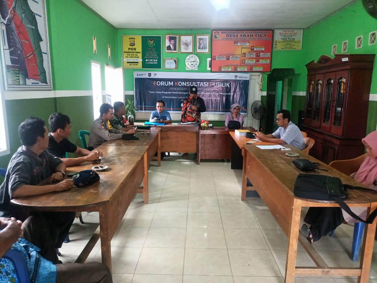 FORUM KONSULTASI PUBLIK REGSOSEK DESA ARAH TIGA