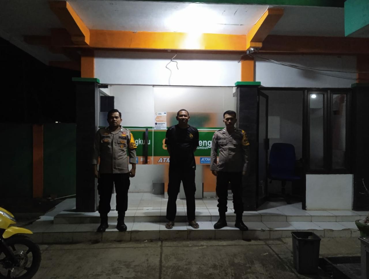 PATROLI MALAM POLSEK LUBUK PINANG