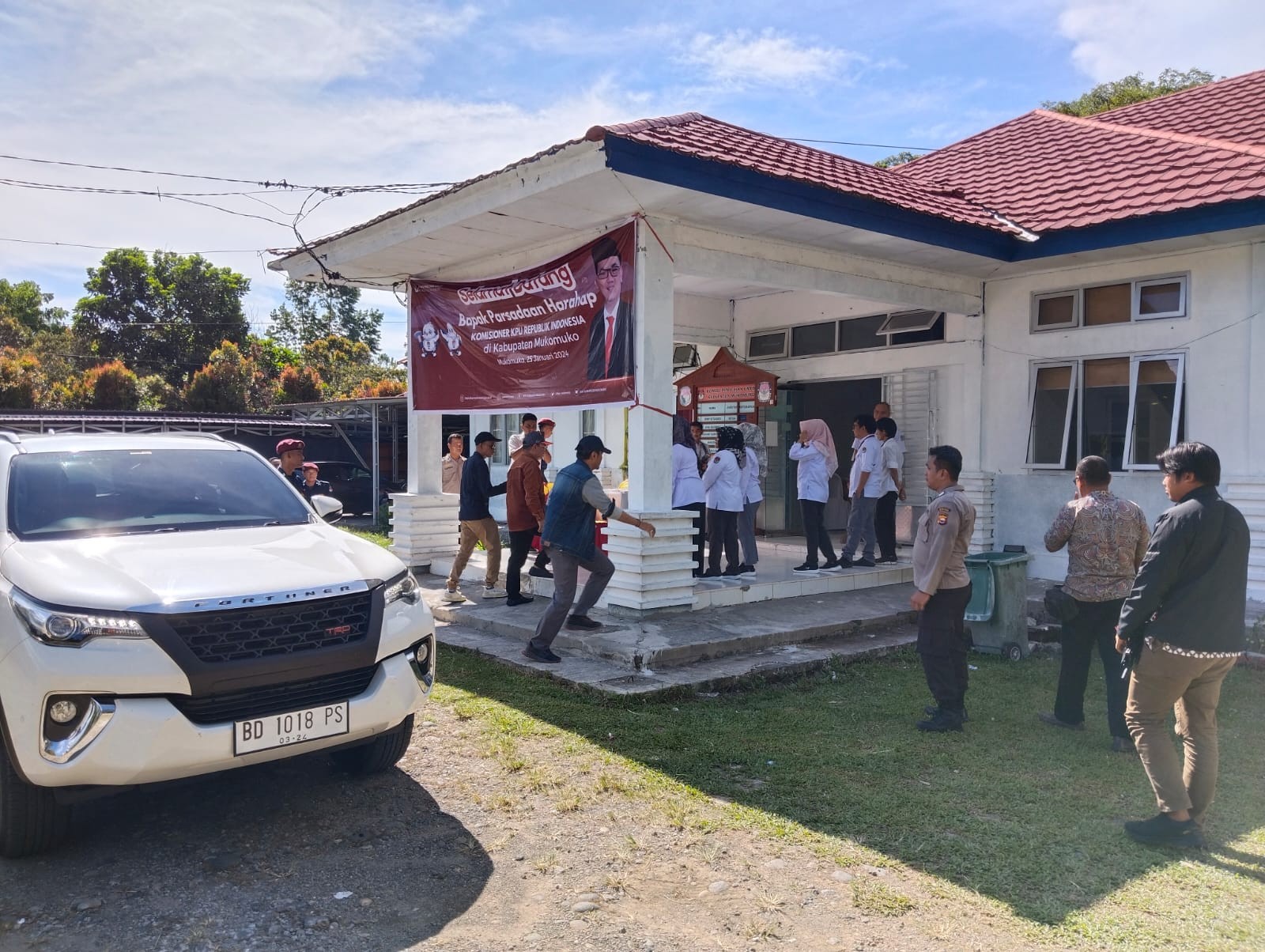 Edukasi Larangan Knalpot Brong, Sat Lantas Polres Mukomuko Datangi Bengkel Motor
