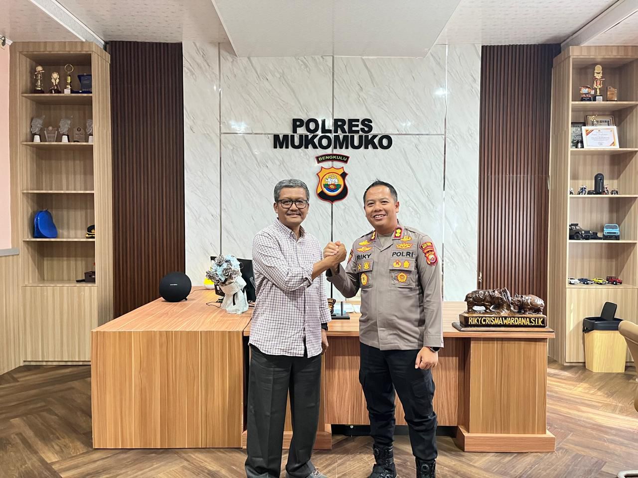 PERERAT SINERGI, KAPOLRES MUKOMUKO TERIMA KUNJUNGAN GM BENGKULU EKSPRES