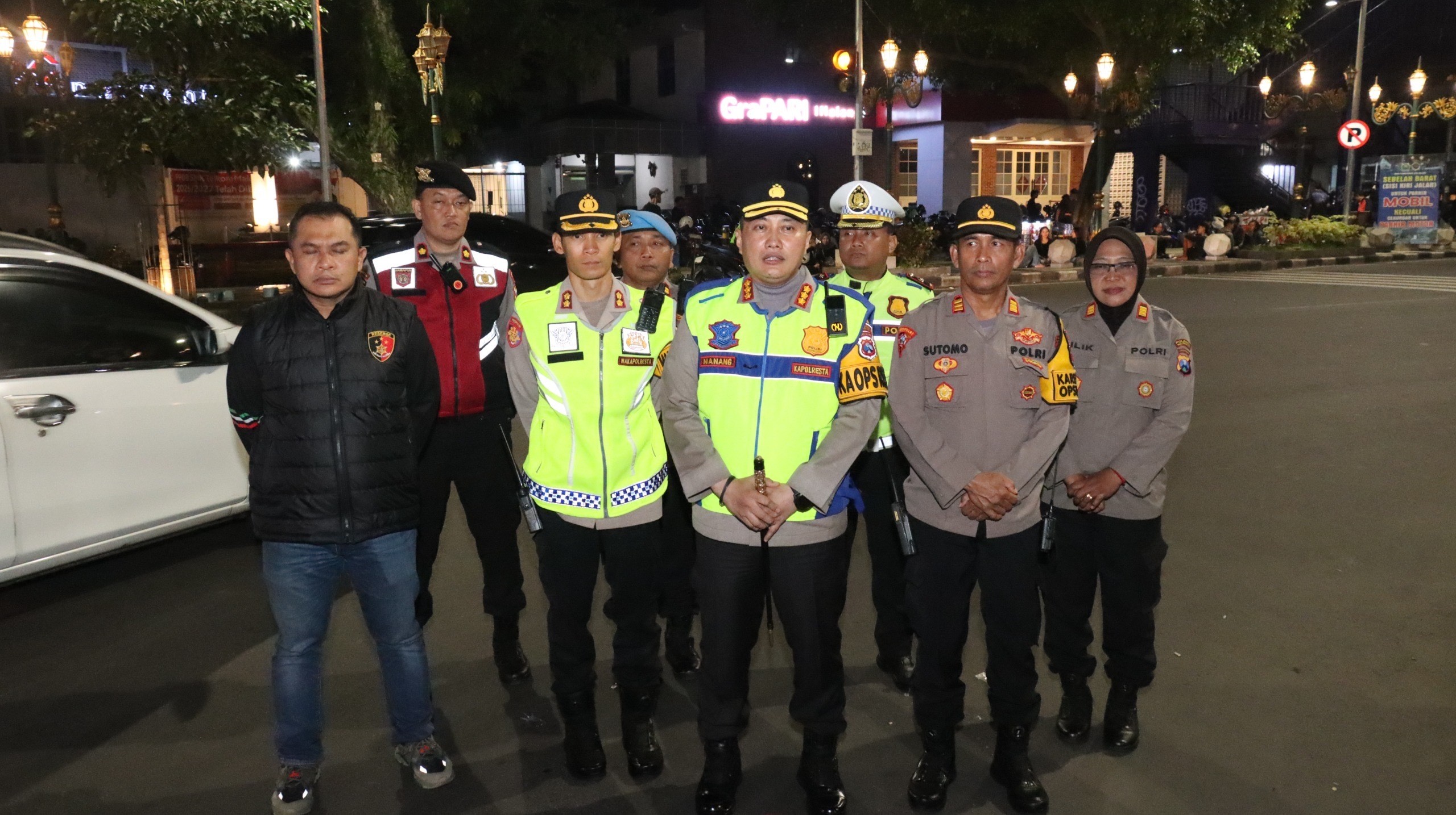 Polresta Malang Kota Dan Jajarannya Lakukan Patroli Preemtif dan Peventif Pencegahan Premanisme Di W